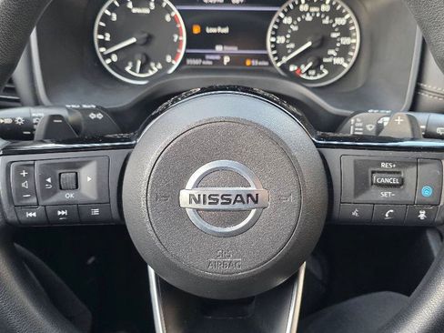 Used 2021 Nissan Rogue SV FWD image 17
