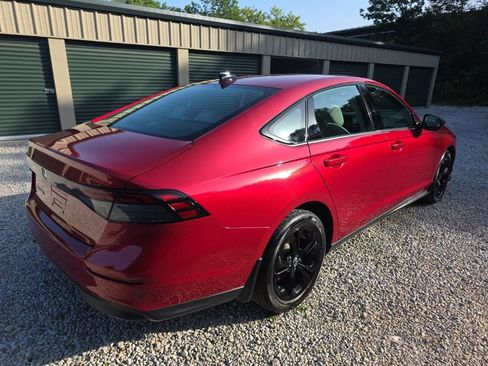 Used 2025 Honda Accord SE image 5