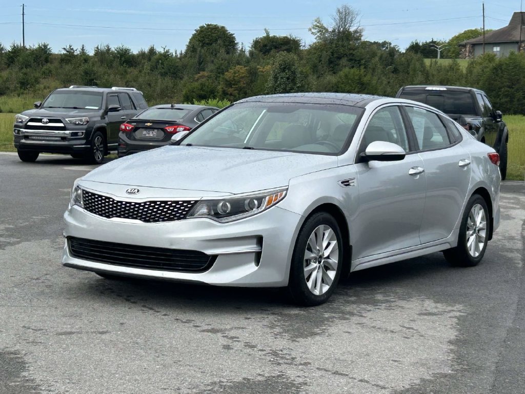 Used 2016 Kia Optima EX w/ Premium Package FWD image 3