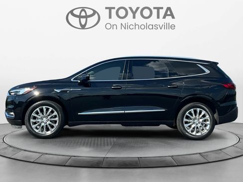 Used 2019 Buick Enclave Premium FWD image 2