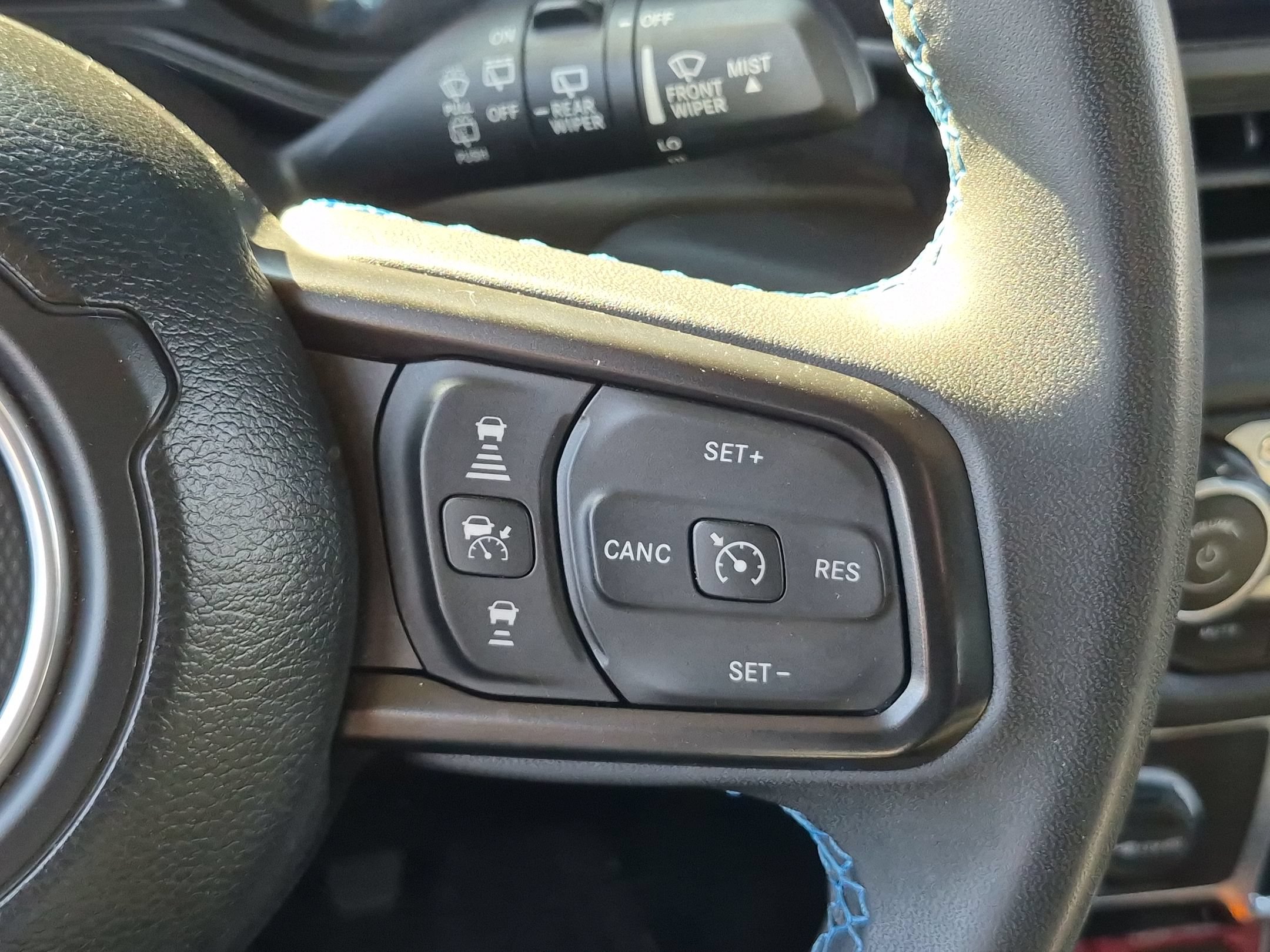 Used 2024 Jeep Wrangler Unlimited Rubicon 4xe AWD/4WD image 17