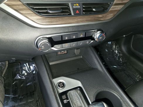 Used 2025 Nissan Altima 2.5 SV image 20