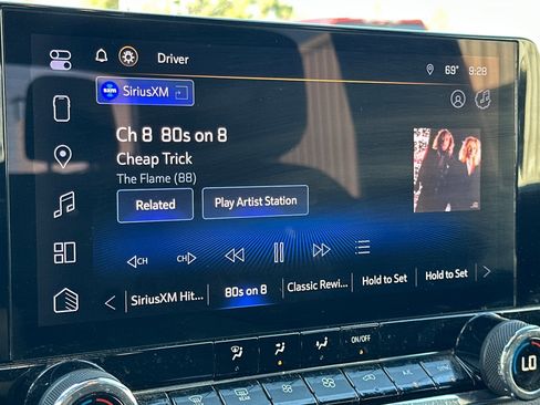 Certified 2024 Chevrolet Colorado LT w/ LT Convenience Package image 18