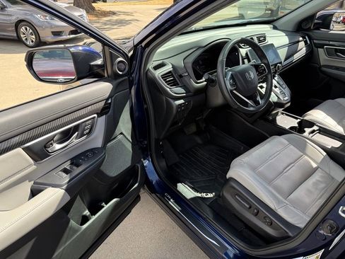 Used 2020 Honda CR-V Touring image 12