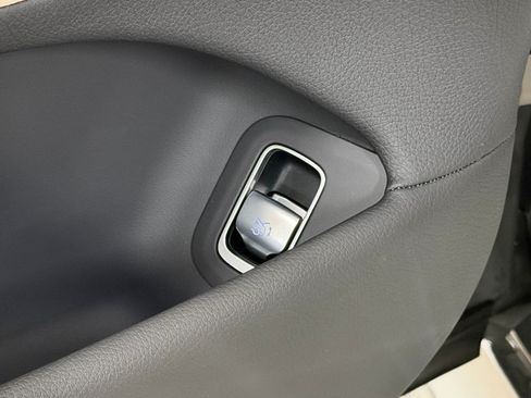 Used 2023 Mercedes-Benz S 500 4MATIC image 20