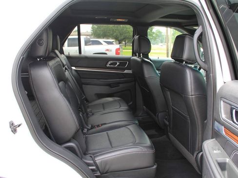 Used 2017 Ford Explorer Limited FWD image 17