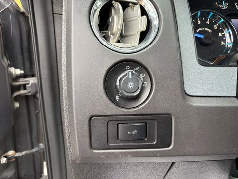 Used 2012 Ford F150 XLT w/ XLT Chrome Pkg image 19