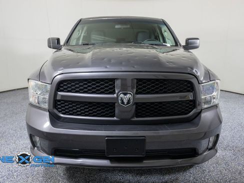 Used 2018 RAM 1500 Express w/ Express Value Package AWD/4WD image 2