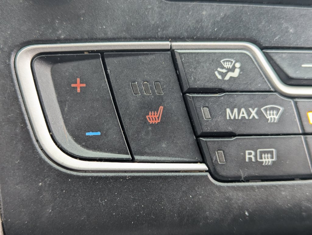 Used 2019 Ford Fusion SE AWD/4WD image 17
