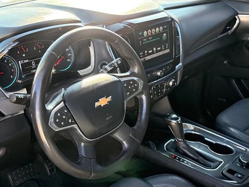 Used 2019 Chevrolet Traverse Premier w/ Driver Confidence II Package FWD image 20