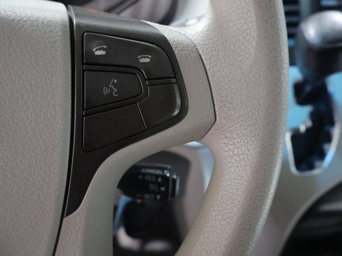 Used 2011 Toyota Sienna LE FWD image 27