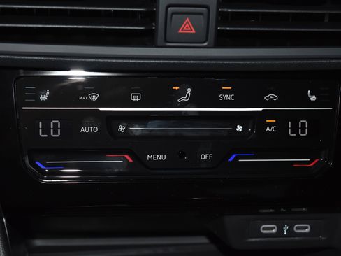 New 2026 Volkswagen Jetta SE image 11