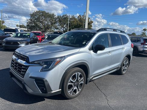 Used 2024 Subaru Ascent Limited w/ Technology Package image 3