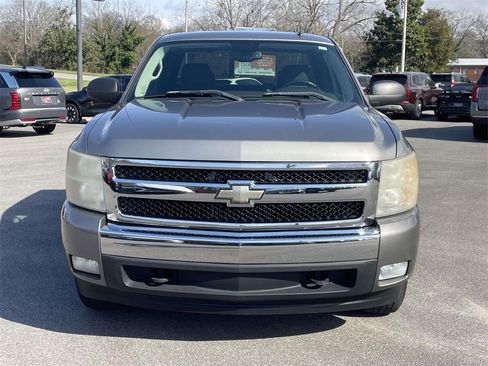 Used 2007 Chevrolet Silverado 1500 LT w/ 1LT Convenience Package image 7