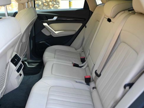 Used 2019 Audi Q5 2.0T Premium Plus image 19