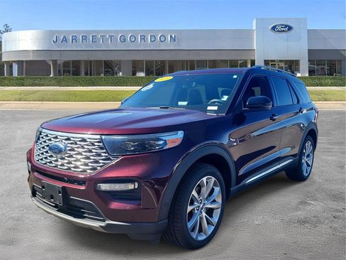 Certified 2022 Ford Explorer Platinum w/ Equipment Group 601A image 2