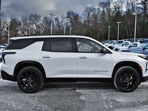 New 2026 Chevrolet Traverse RS image 6