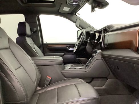 Used 2024 GMC Sierra 2500 Denali w/ Denali Reserve Package AWD/4WD image 33