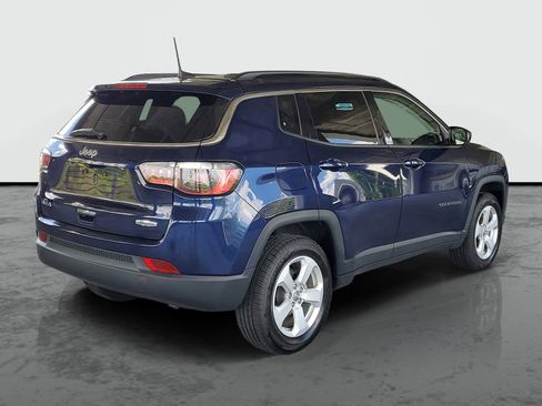 Used 2021 Jeep Compass Latitude AWD/4WD image 2