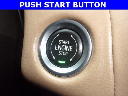 Used 2021 Chevrolet Tahoe Premier w/ Premium Package image 4