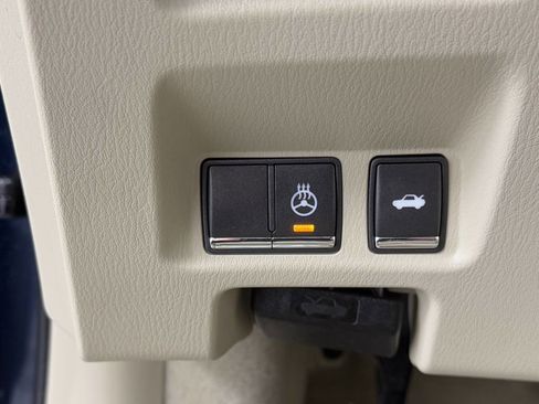 Used 2016 INFINITI Q70 L 3.7 image 20