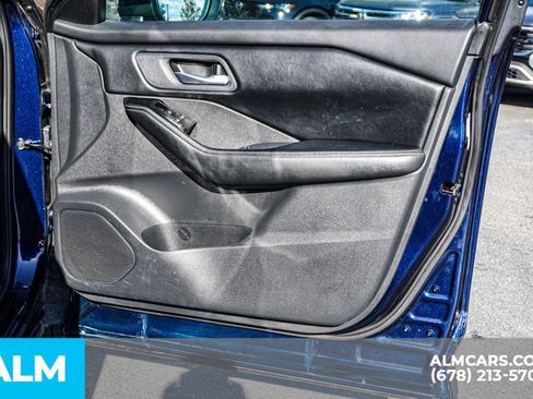 Used 2025 Nissan Rogue SV image 50