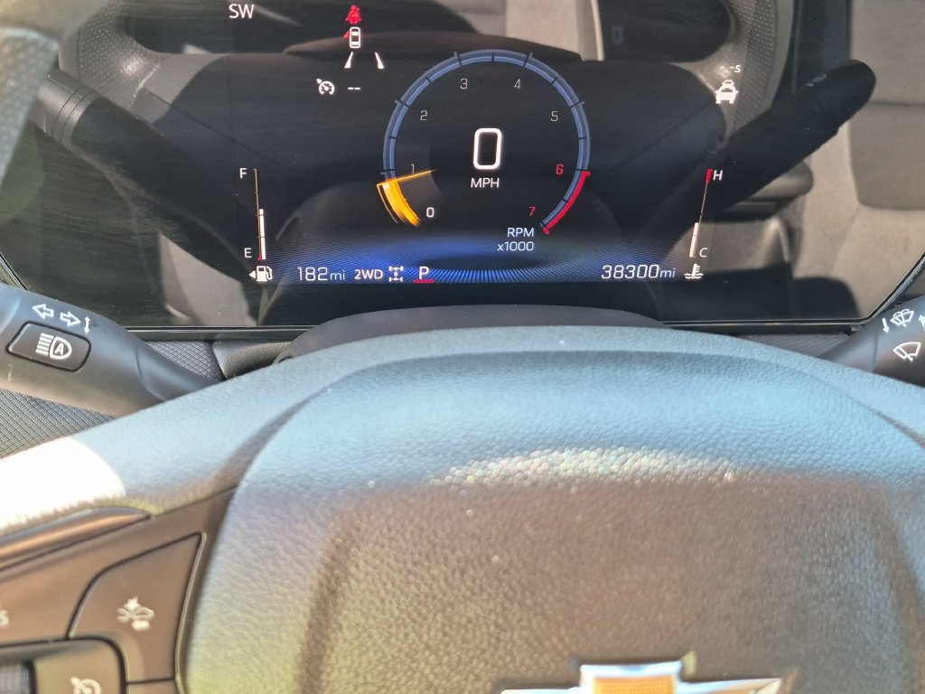 Used 2025 Chevrolet TrailBlazer LT AWD/4WD image 15
