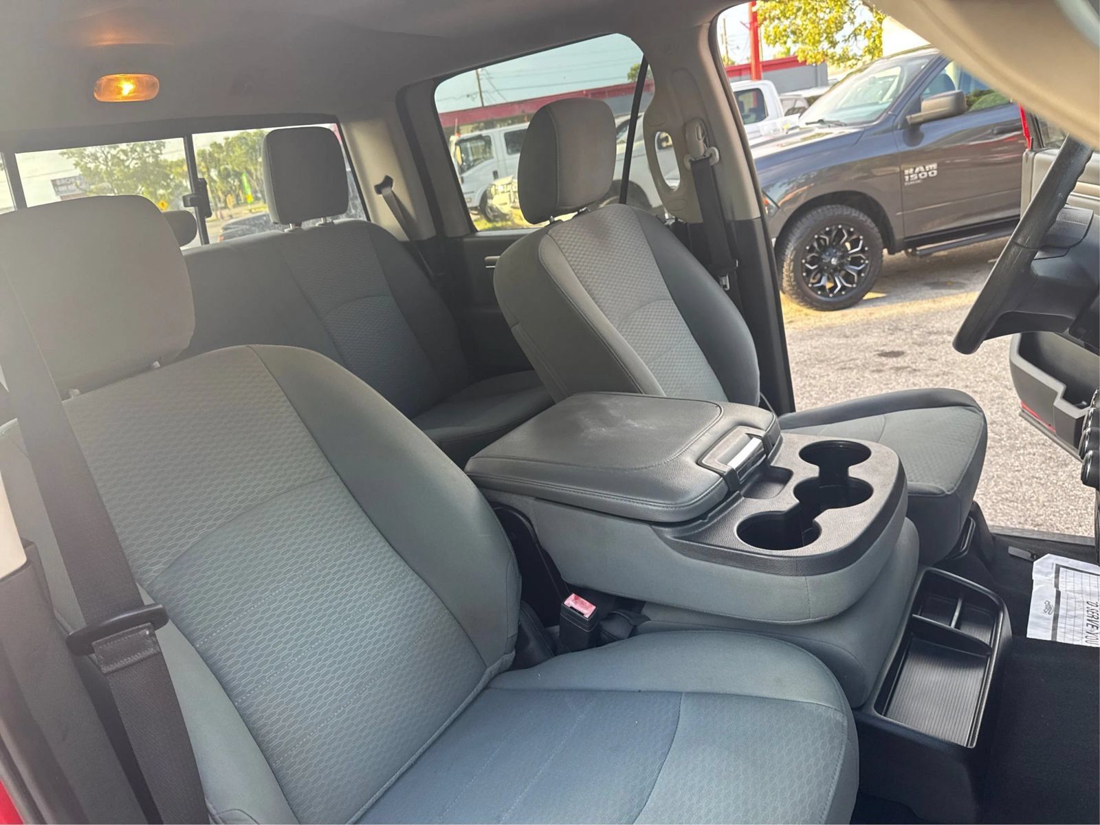 Used 2020 RAM 1500 Classic SLT RWD image 27