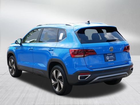Certified 2023 Volkswagen Taos SE w/ Panoramic Sunroof Package AWD/4WD image 5