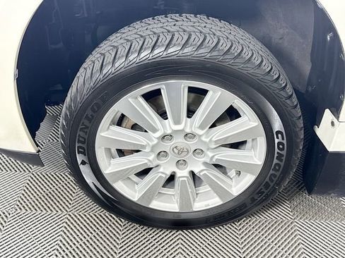 Used 2017 Toyota Sienna Limited Premium w/ Advanced Technology Package image 4