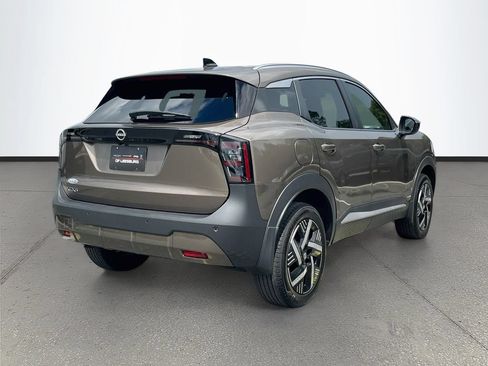 Used 2026 Nissan Kicks SV FWD image 7