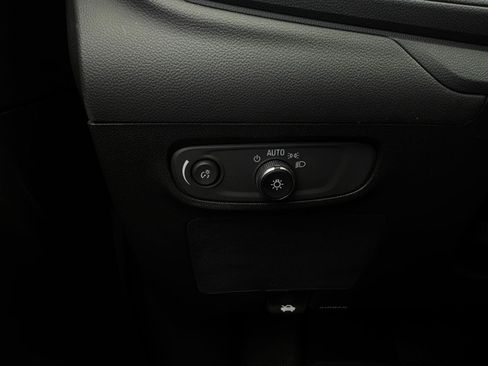 Used 2025 Buick Encore GX Preferred FWD image 20
