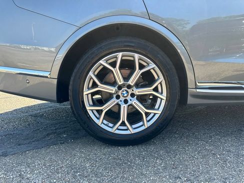 Used 2024 BMW X7 xDrive40i AWD/4WD image 21