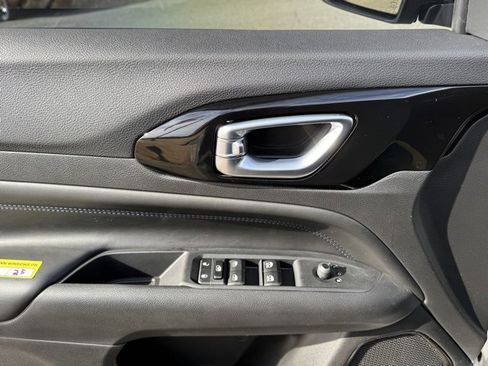 New 2026 Jeep Compass Latitude image 15