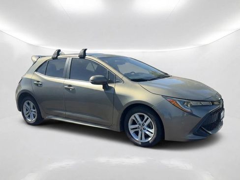 Used 2019 Toyota Corolla SE w/ Protection Package FWD image 3