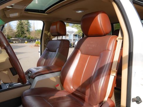 Used 2013 Ford F150 King Ranch w/ King Ranch Chrome Pkg image 11