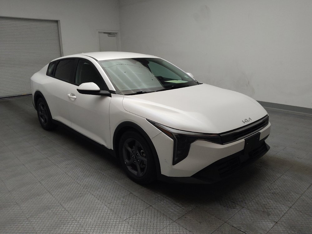 Used 2025 Kia K4 FWD image 11