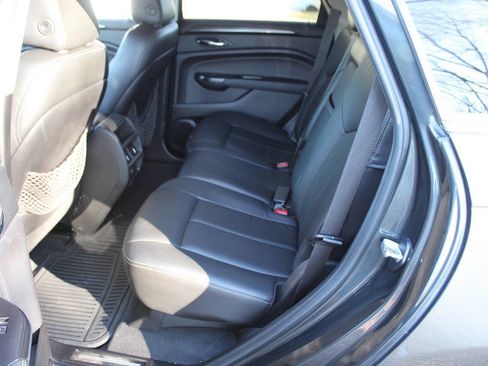 Used 2016 Cadillac SRX Base 4dr SUV image 28