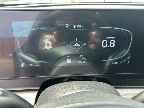 Used 2024 Kia Sportage EX FWD image 12