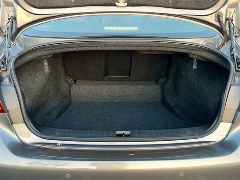 Used 2024 INFINITI Q50 Sensory image 28