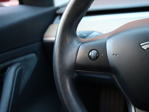 Used 2018 Tesla Model 3 Long Range image 31