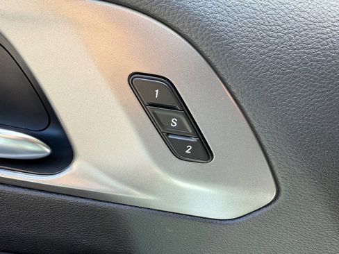 New 2026 Chrysler Pacifica Select image 13