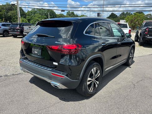 Used 2025 Mercedes-Benz GLA 250 4MATIC image 4
