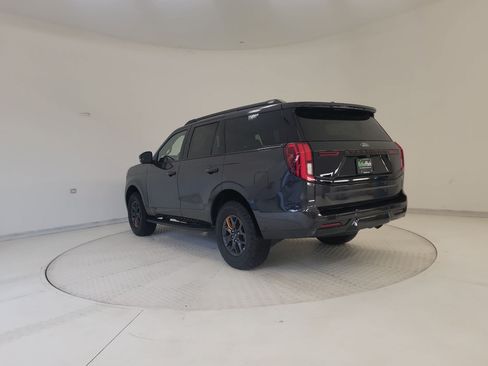 Used 2025 Ford Expedition Tremor AWD/4WD image 3