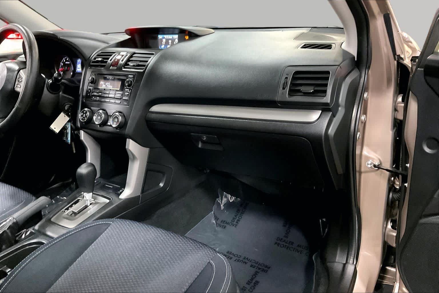 Used 2015 Subaru Forester 2.5i Premium AWD/4WD image 18
