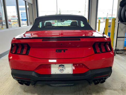 Used 2025 Ford Mustang GT Premium image 8