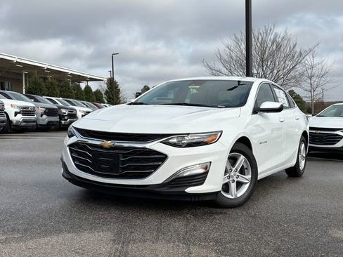 New 2025 Chevrolet Malibu LS w/ Driver Confidence Package FWD image 1