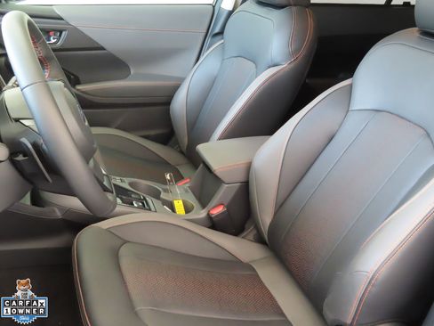 Used 2025 Subaru Crosstrek 2.5i Limited AWD/4WD image 11