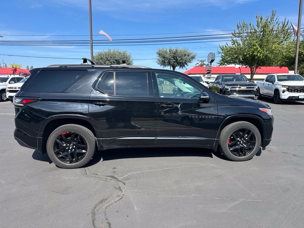 Used 2019 Chevrolet Traverse Premier w/ Redline Edition AWD/4WD image 6