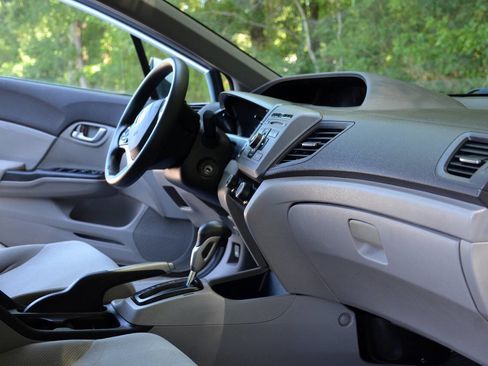 Used 2012 Honda Civic LX image 10